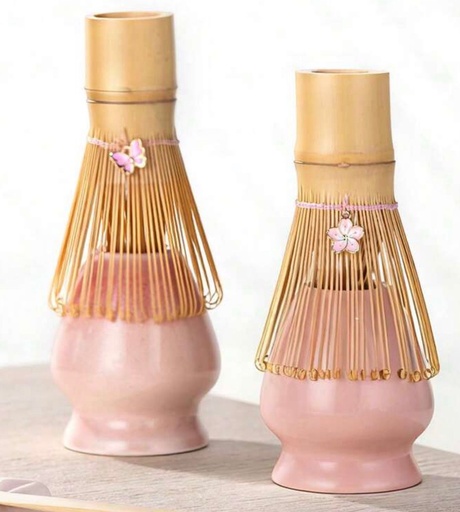Bamboo whisk with flower 